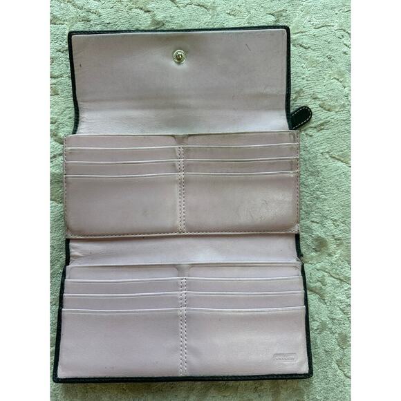 Coach Black Leather Trifold Wallet with Pink Interior & Zip Pocket – 7.5” x 4” - Picture 7 of 8
